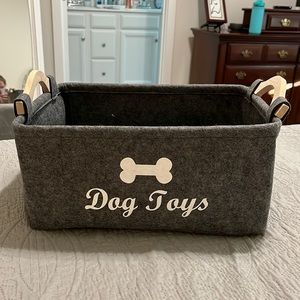 Dog toy soft side toy storage bin with wooden handles